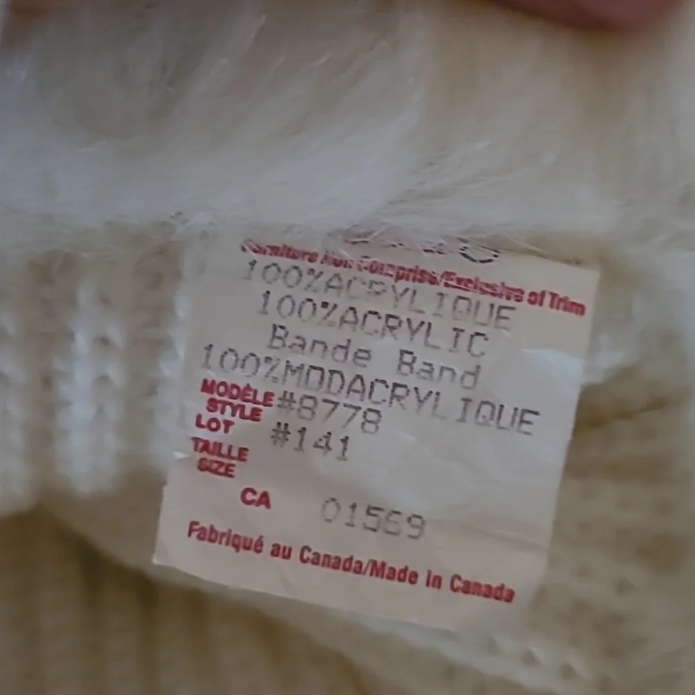Winter hat - Picture 3 of 4